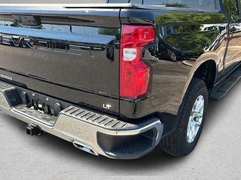 Used 2025 Chevrolet Silverado 1500 LT w/ Z71 Off-Road Package AWD/4WD image 32