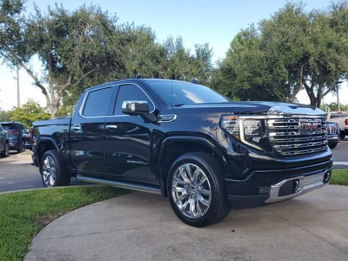 Certified 2024 GMC Sierra 1500 Denali AWD/4WD image 7
