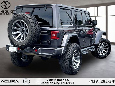 Used 2021 Jeep Wrangler Unlimited Sahara AWD/4WD image 2