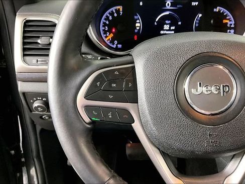 Used 2018 Jeep Grand Cherokee Altitude image 9