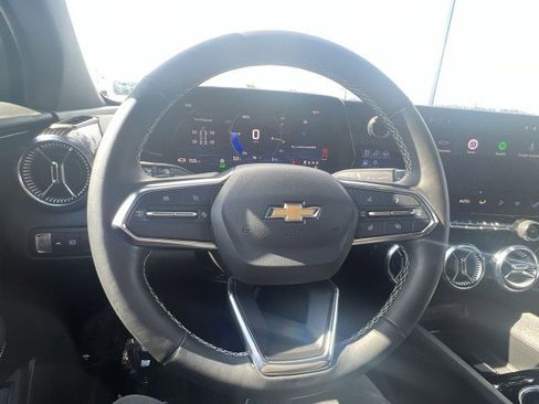 Used 2024 Chevrolet Blazer EV LT image 11