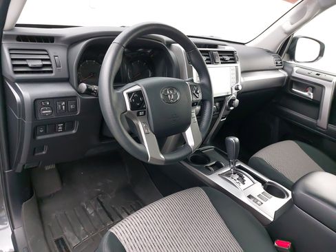 Used 2021 Toyota 4Runner SR5 image 4