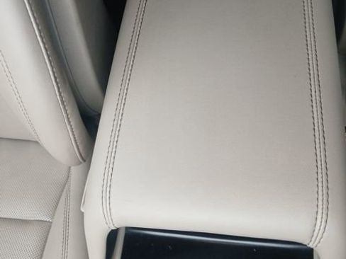 Used 2022 Lincoln Corsair AWD w/ Equipment Group 101A image 32