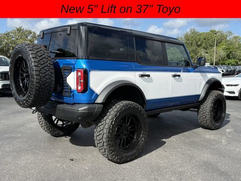 Used 2025 Ford Bronco Badlands AWD/4WD image 4