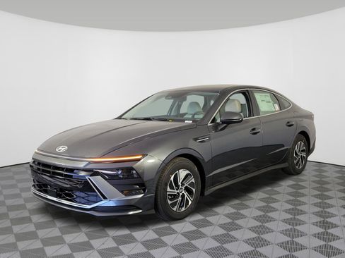 New 2026 Hyundai Sonata Blue FWD image 40