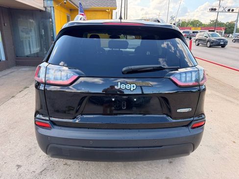 Used 2020 Jeep Cherokee Latitude Plus FWD image 4