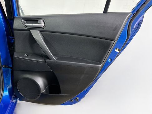 Used 2012 MAZDA MAZDA3 i Touring image 27