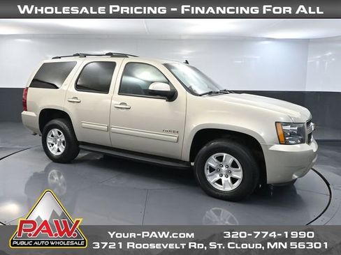 Used 2014 Chevrolet Tahoe LT w/ Luxury Package image 1