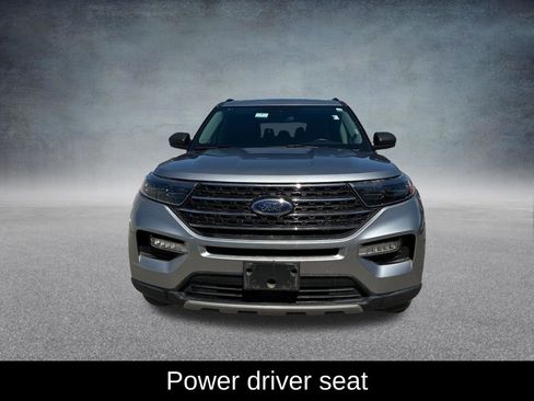 Used 2024 Ford Explorer XLT w/ Equipment Group 202A AWD/4WD image 11