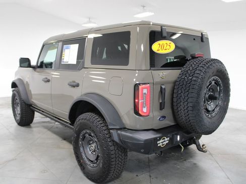 Used 2025 Ford Bronco Badlands AWD/4WD image 7