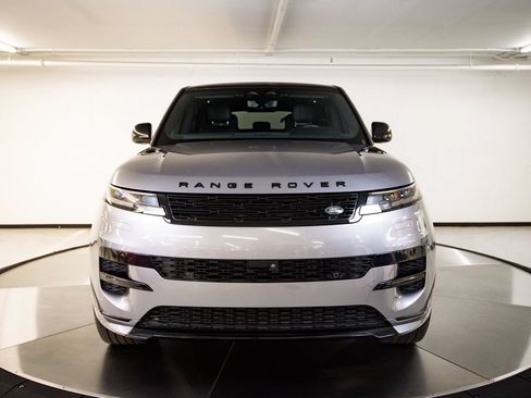 Used 2025 Land Rover Range Rover Sport Dynamic SE AWD/4WD image 10