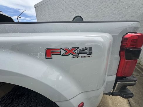 Used 2026 Ford F450 Lariat w/ Lariat Ultimate Package AWD/4WD image 24