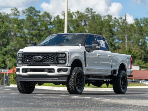 Used 2025 Ford F350 Lariat w/ Black Appearance Package AWD/4WD image 42