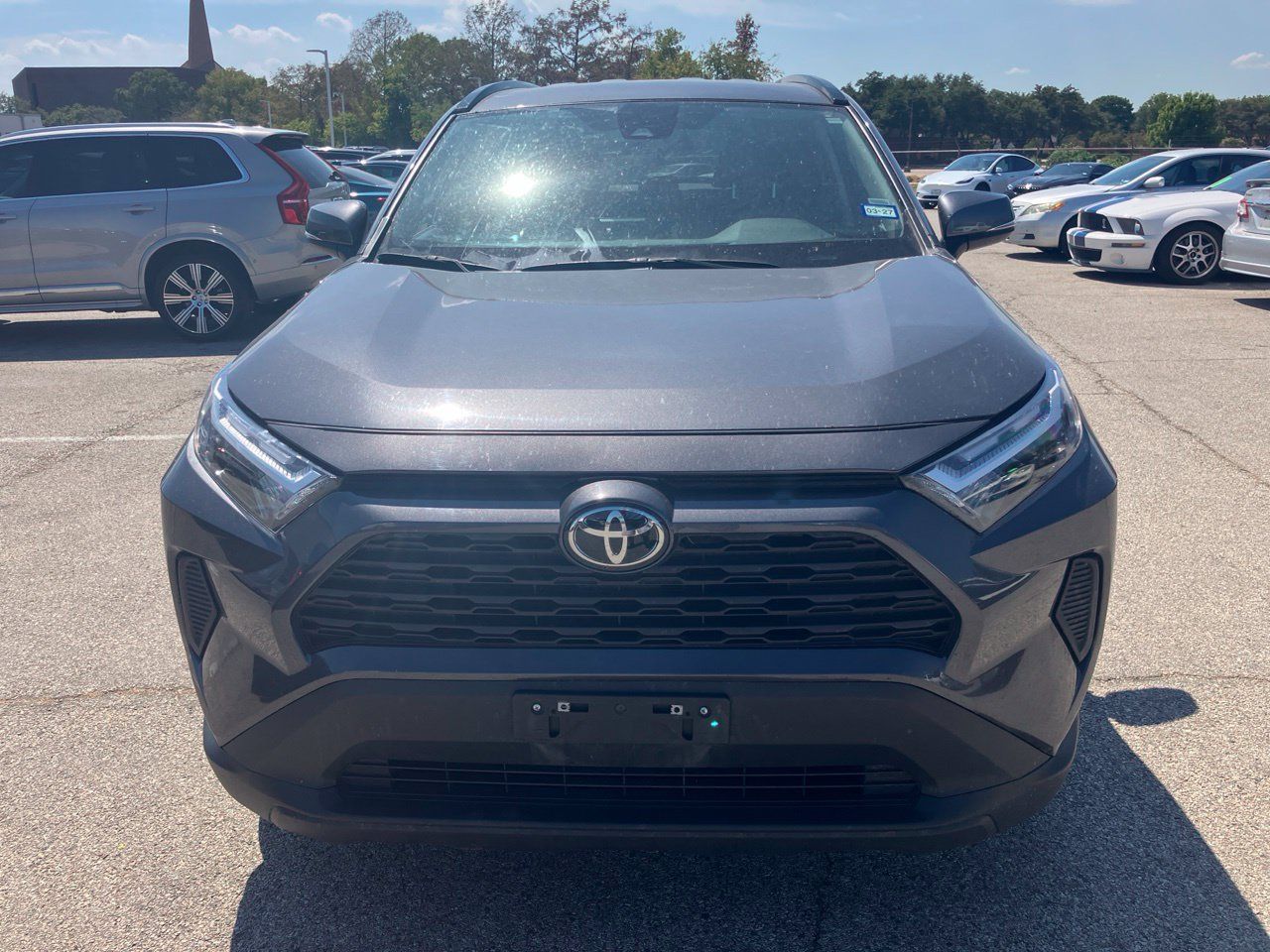 Used 2025 Toyota RAV4 XLE FWD image 2
