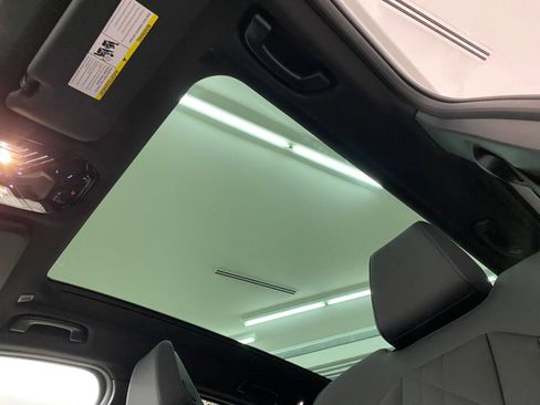 Used 2026 BMW X3 xDrive30 w/ Premium Package image 14