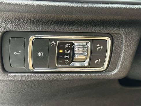 Used 2021 Lincoln Corsair Reserve w/ Equipment Group 201A image 24