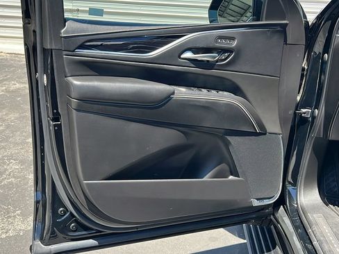 Used 2023 Cadillac Escalade V AWD/4WD image 13