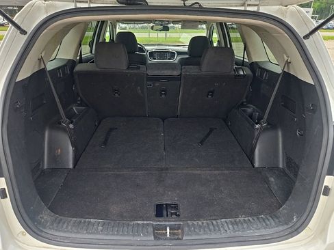 Used 2019 Kia Sorento FWD image 24