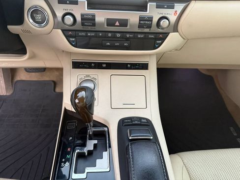 Used 2013 Lexus ES 350 w/ Luxury Pkg FWD image 20
