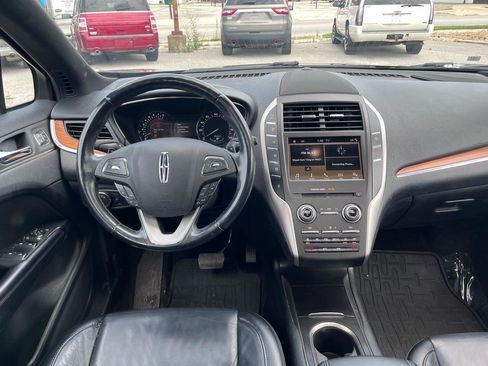 Used 2018 Lincoln MKC Select w/ Lincoln MKC Climate Package AWD/4WD image 24