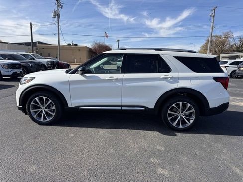 Used 2025 Ford Explorer Platinum w/ Ultimate Package image 6