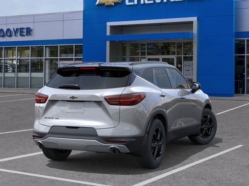 New 2026 Chevrolet Blazer LT w/ Midnight/Sport Edition AWD/4WD image 28
