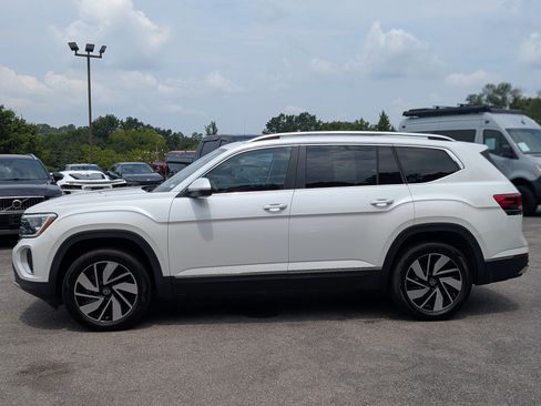 Used 2024 Volkswagen Atlas SEL AWD/4WD image 6