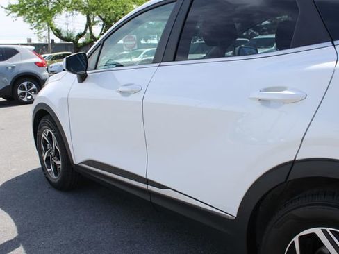 Used 2023 Kia Sportage LX FWD image 46