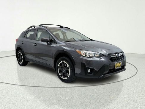 Used 2021 Subaru Crosstrek 2.0i Premium w/ Moonroof Package AWD/4WD image 1