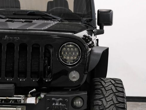 Used 2015 Jeep Wrangler Sport image 32