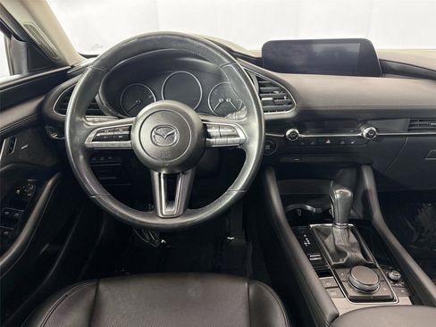 Used 2020 MAZDA MAZDA3 Premium Package image 47