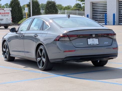 Certified 2025 Honda Accord Sport image 9