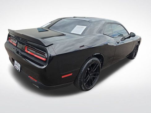 Used 2020 Dodge Challenger SXT w/ Blacktop Package RWD image 5