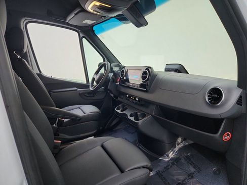 New 2026 Mercedes-Benz Sprinter 2500 image 11