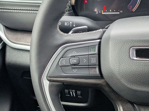 New 2025 Jeep Grand Cherokee L Limited image 16