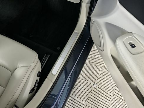 Used 2020 Volvo V60 T5 Momentum w/ Protection Package Premier image 23