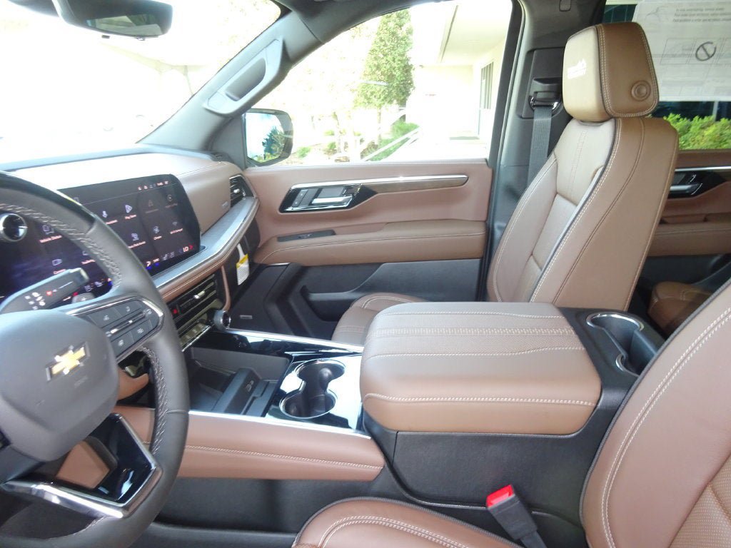 New 2026 Chevrolet Tahoe High Country AWD/4WD image 12
