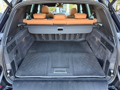 Used 2025 BMW X5 xDrive40i w/ M Sport Package AWD/4WD image 38