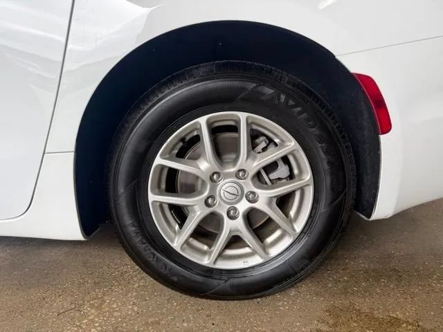 Used 2026 Chrysler Pacifica Select FWD image 28