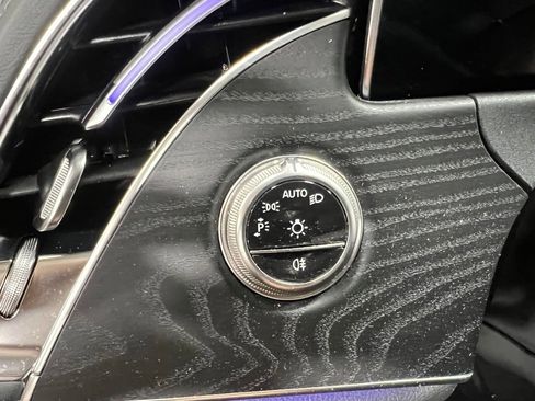 Used 2025 Mercedes-Benz E 450 4MATIC All-Terrain Wagon image 19