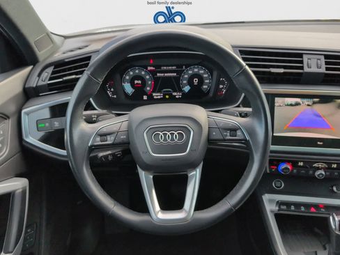 Used 2024 Audi Q3 2.0T Premium image 17