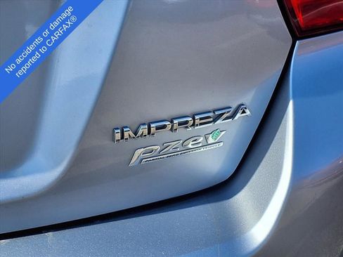 Used 2014 Subaru Impreza 2.0i Premium w/ All-Weather Package w/CVT image 11