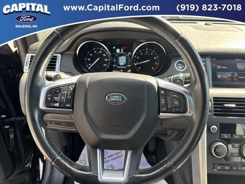 Used 2019 Land Rover Discovery Sport HSE AWD/4WD image 25