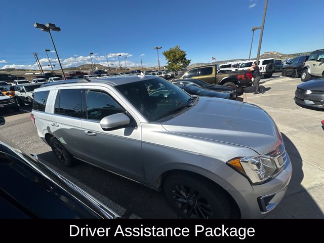 Used 2019 Ford Expedition Limited w/ Equipment Group 301A AWD/4WD image 4