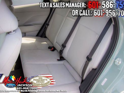 Used 2024 Hyundai Kona SEL FWD image 7