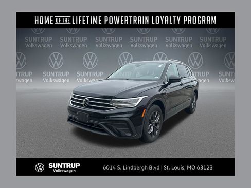 Used 2023 Volkswagen Tiguan SE FWD image 1