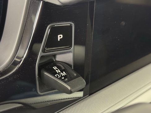 Certified 2025 Porsche Cayenne Coupe image 35