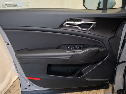 New 2026 Kia Sportage EX image 17