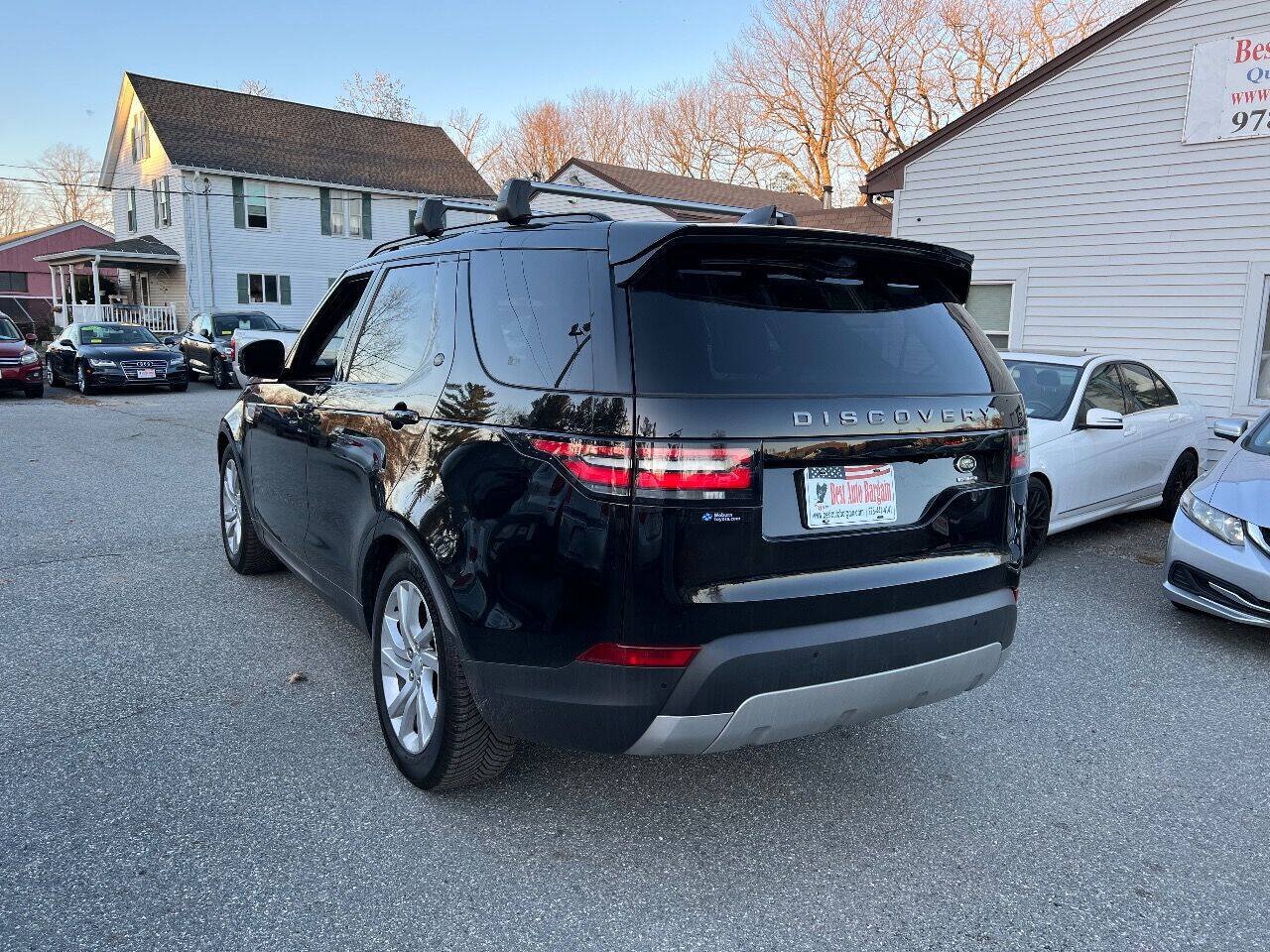 Used 2017 Land Rover Discovery HSE AWD/4WD image 9