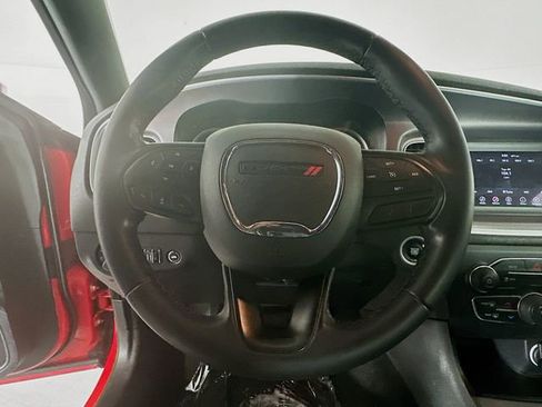 Used 2022 Dodge Charger SXT image 13